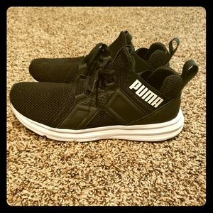 Puma Tennis Shoes - Black/White